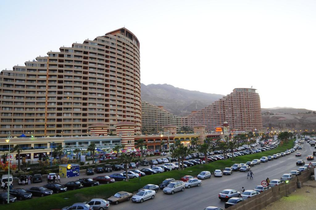 Porto Sokhna Pyramids Apartments Powered By Amer-Group Family Only Ain Sukhna Luaran gambar